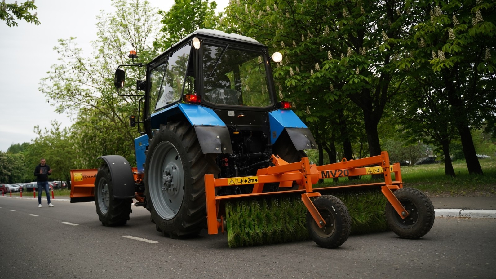 AMKODOR MV20